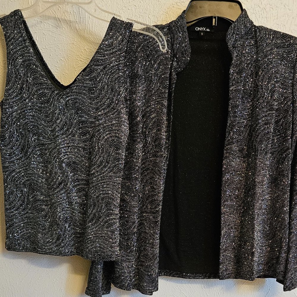 Glitter V-Neck Sleeveless Black & Silver Top and Jacket Set NWT (new w/tags)